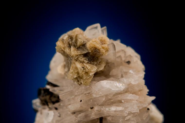 GENTHELVITE with AEGIRINE and ALBITE